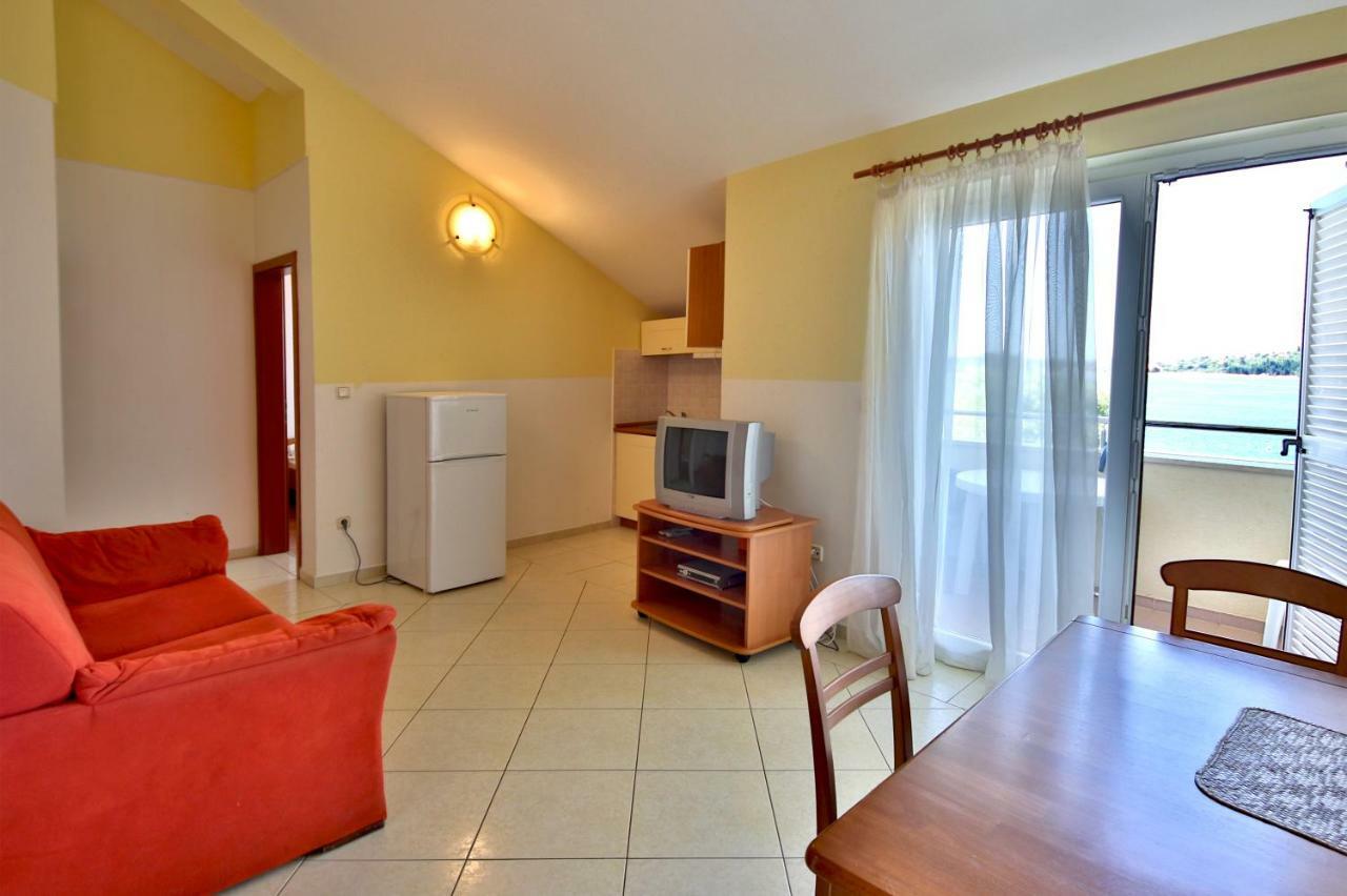 Dalmacia Apartments Srima Exterior photo