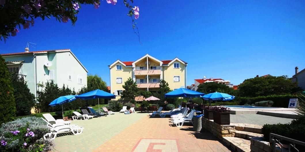 Dalmacia Apartments Srima Exterior photo