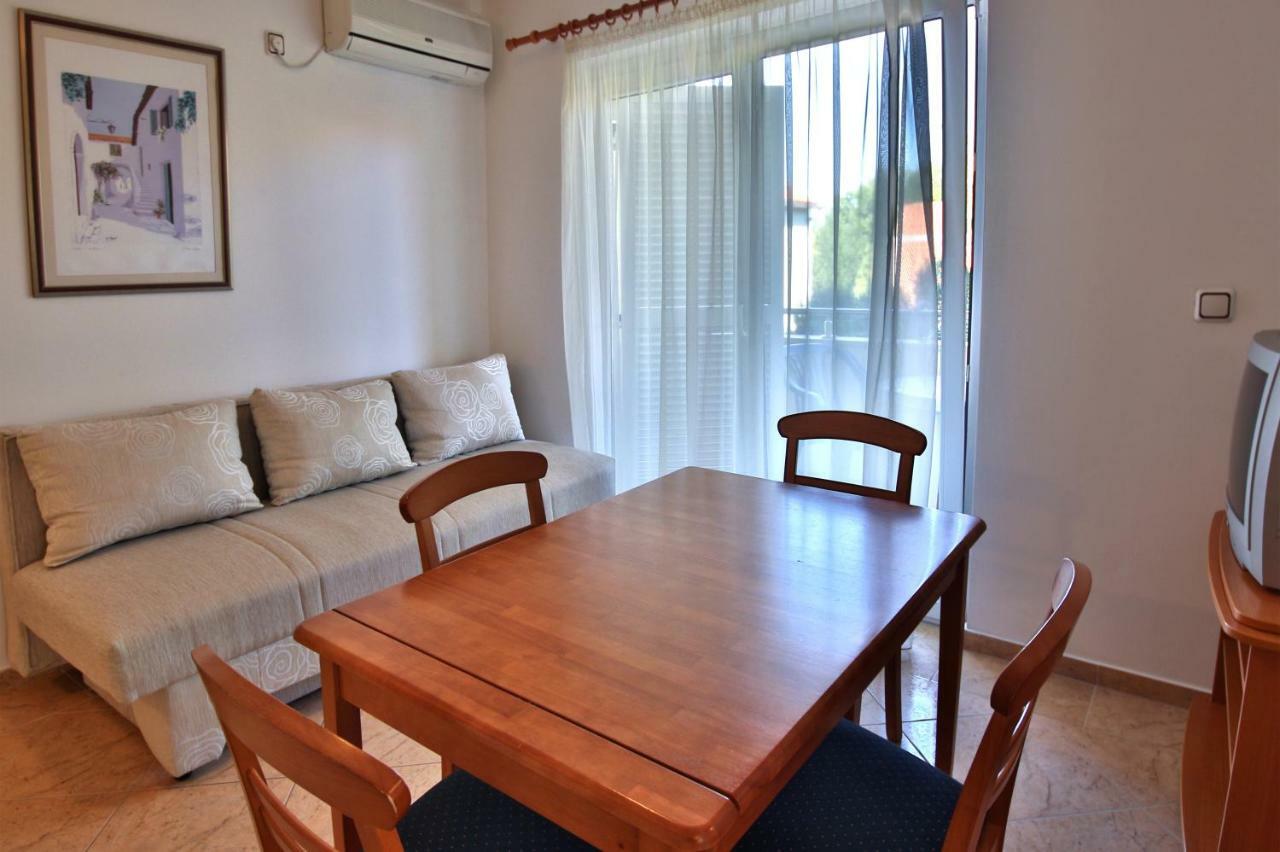 Dalmacia Apartments Srima Exterior photo